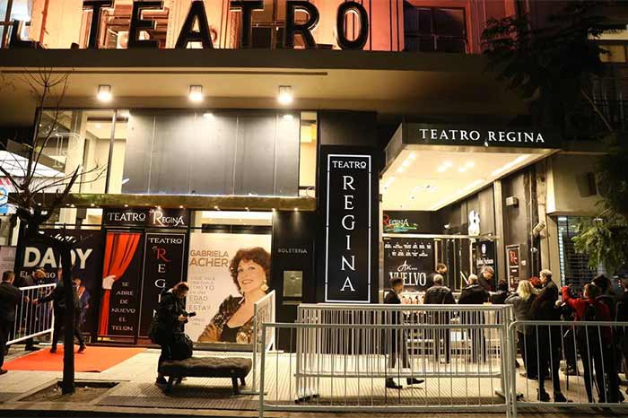 La historia de un teatro glorioso, el Regina